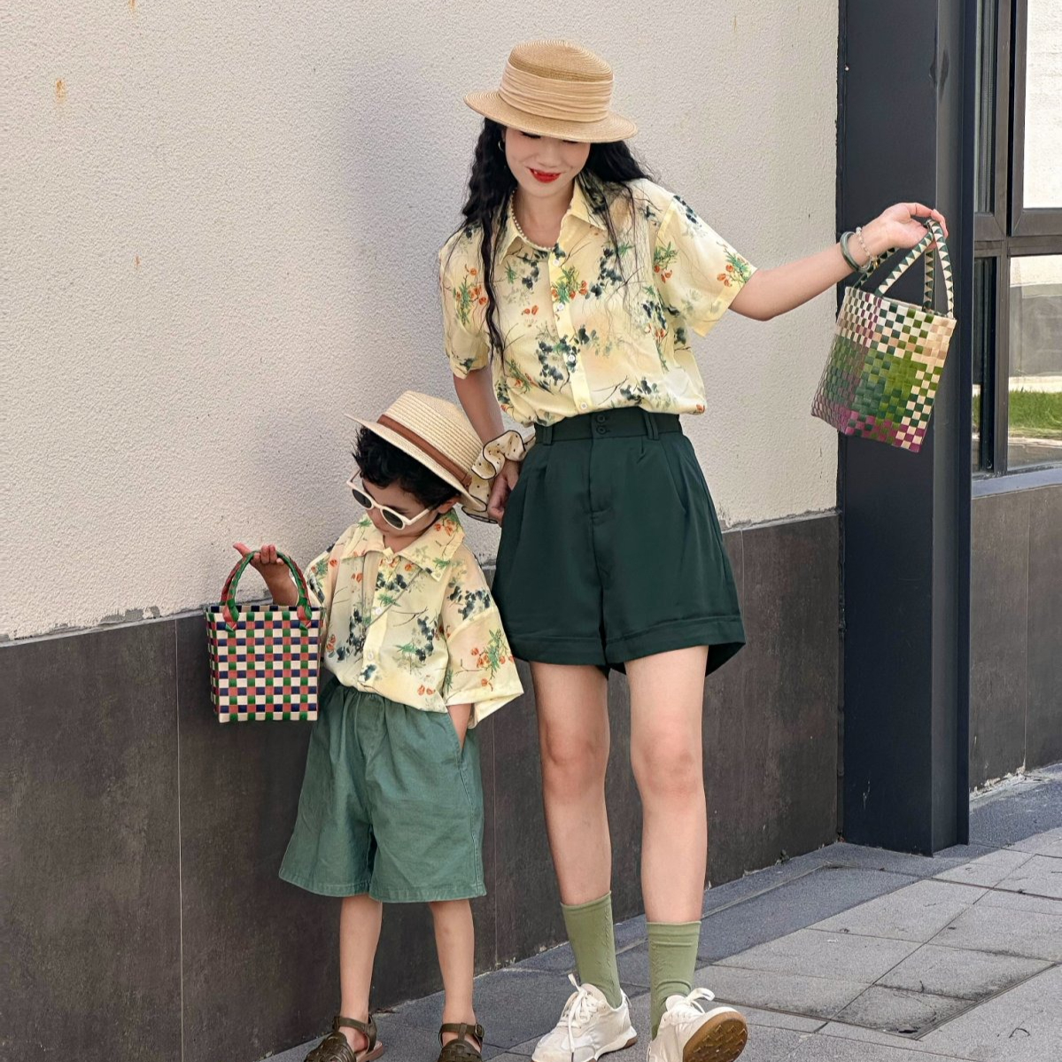 Family Vacation Mother Father  - Plant Parent Shirt บทวิจารณ์และราคา